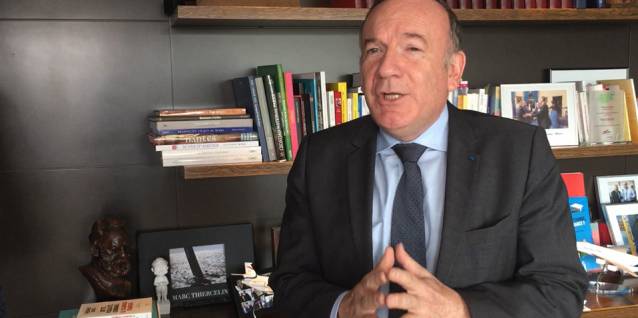 pierre-gattaz-bureau