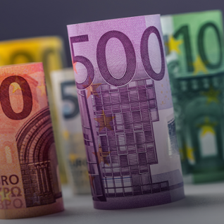 Paiements dans l’UE : adoption d’une réforme pour réduire les frais