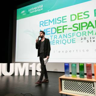 Université du numérique 2019 © MEDEF -  R.Meigneux - Remise des prix MEDEF - Siparex de la transformation numérique